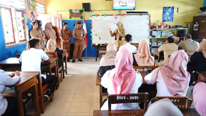 Bupati Banyuwangi Ipuk Fiestiandani