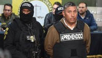 Selain Zuniga, otoritas Bolivia juga menangkap Wakil Laksamana Bolivia Juan Arnes Salvador. Presiden Arce, dalam pernyataannya, mengecam upaya kudeta yang didalangi oleh Zuniga.