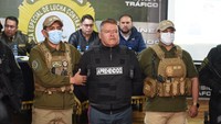 Jenderal Bolivia Juan Jose Zuniga ditampilkan setelah penangkapannya oleh pihak berwenang karena upaya kudeta di La Paz, Bolivia, Rabu (26/6/2024). Zuniga, ditangkap beberapa jam setelah upaya kudeta yang dilancarkannya berujung kegagalan.