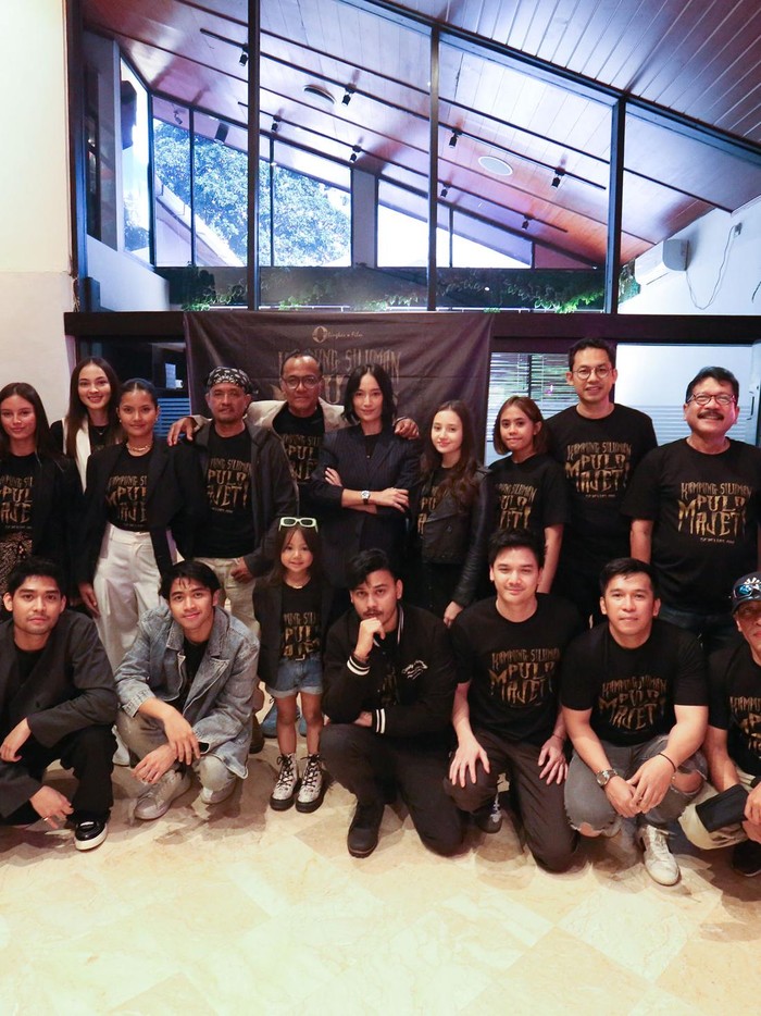 Film Kampung Siluman Pulo Majeti Kru dan pemain film Kampung Siluman Pulo Majeti