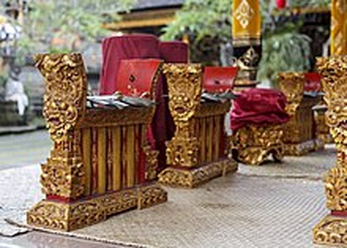 Gangsa, alat musik tradisional Bali. (Wikipedia)