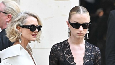7 Transformasi Kontroversial Anak Naomi Watts yang Jadi Transgender di Usia 16