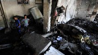 Serangan Israel sebagai pembalasan telah menewaskan hampir 37.600 orang, menurut otoritas kesehatan Palestina, dan telah menghancurkan Jalur Gaza yang kecil dan padat penduduknya.