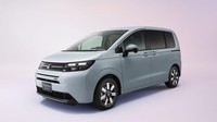 Kalau ini tampang Honda Freed Air biasa tanpa aksesori Mugen. Foto: Honda