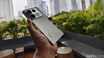 Infinix lebih dulu menjual Note 40 Racing Edition, harganya Rp 2,899 juta. Selama periode penjualan perdana pada 24 Juni, konsumen dapat membelinya seharga Rp2,729 juta. Foto: Adi Fida Rahman/detikINET