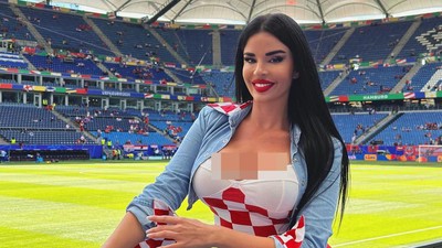 Penampilan Fans Bola Terseksi Selama Euro 2024, Disebut Bikin Pemain Salfok