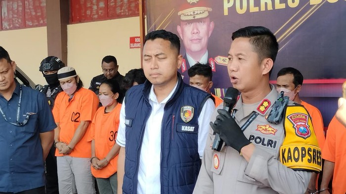 Kapolres Bojonegoro AKBP Mario Prahatinto