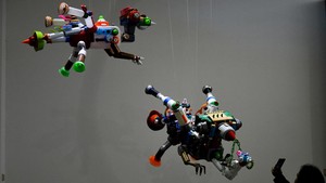 Sejumlah karya seni dari dua seniman Recycle Experience dipamerkan di Nu Art Sculpture Park, Kabupaten Bandung Barat, Jawa Barat, Kamis (27/6/2024). Karya seni itu ditampilkan di pameran bertema Hocus Pocus.