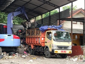 Tenggat Habis, Ribuan Ton Sampah di Depo Jogja Gagal Terangkut