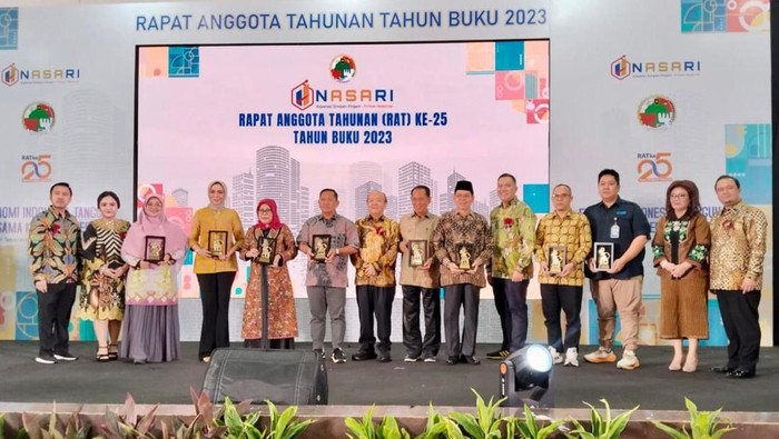 ilustrasi koperasi, keuangan, bisnis, bank. (freepik)