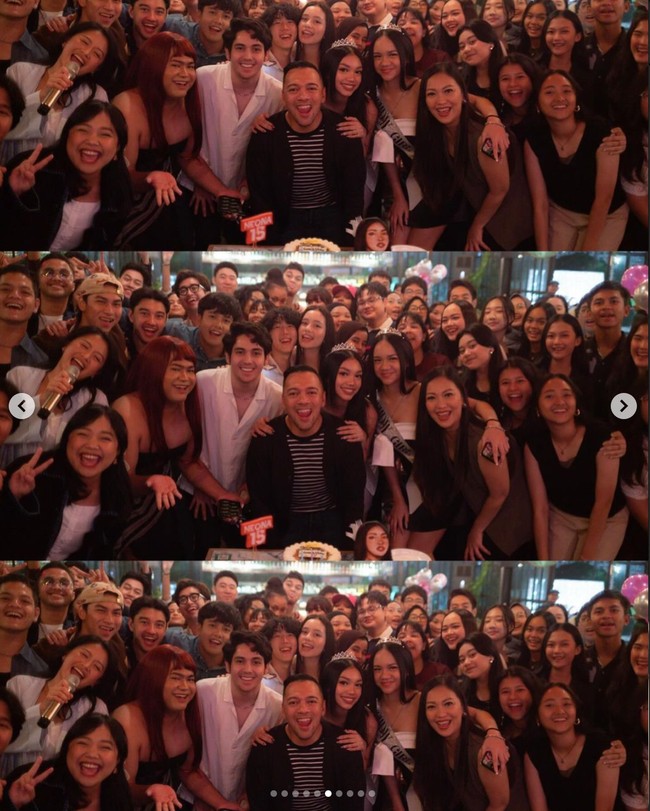 Naura dan Neona juga berpose bersama para tamu yang turut hadir di acara ultah mereka. Ekspresi bahagia jelas terpancar di wajah keduanya. Foto: Instagram/@naura.ayu