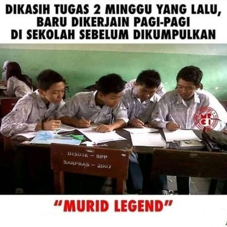 Nostalgia Zaman Sekolah, Jadi Kangen Teman-teman Nostalgia zaman sekolah dulu yuk, detikers. Di antara semuanya, mana nih yang paling kamu rindukan dari masa-masa sekolah?