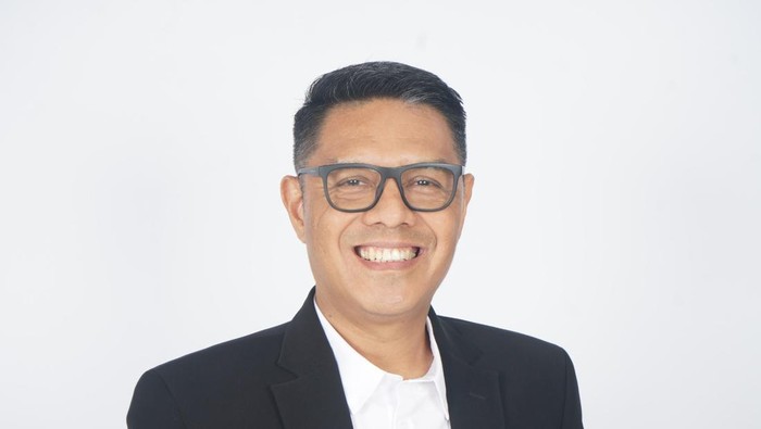 Presiden Direktur dan Chief Executive Officer Siemens Indonesia Surya Fitri