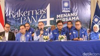 Selain dua agenda itu, PAN direncanakan merevisi aturan AD/ART partai.Katanya upaya itu untuk membangun proses demokrasi di PAN.