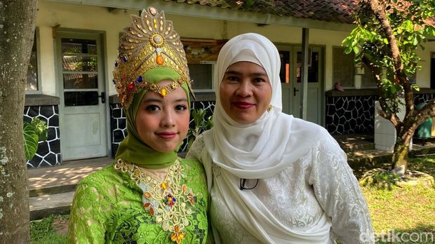 Siti Komariah Khoirulnisa, siswa kelas 9 SMP SLB Negeri Cicendo Bandung.