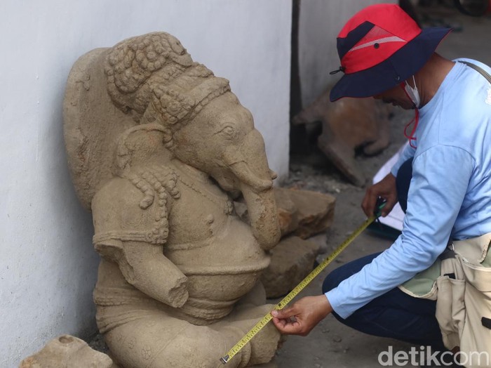 Benda diduga arca Ganesha ditemukan warga di Dusun Sayidan, Kalurahan Sumberadi, Kapanewon Mlati, Kabupaten Sleman, saat menggali tanah untuk pondasi rumah, Rabu (26/6). Foto diunggah Jumat (28/6/2024).