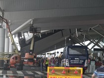 Diguyur Hujan Deras, Atap Bandara Indira Gandhi New Delhi Ambruk