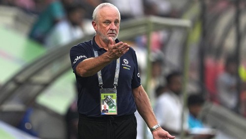 DHAKA, BANGLADESH - JUNE 06: Australia head coach, Graham Arnold gestures during the FIFA World Cup Asian second qualifier Group I match between Bangladesh and Australia at Bashundhara Kings Arena on June 6, 2024 in Dhaka, Bangladesh. (Photo by Thananuwat Srirasant/Getty Images)
