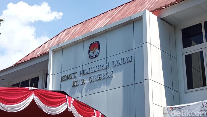 Kantor KPU Kota Cirebon.