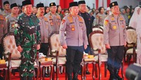 Foto: Doa Bersama Lintas Agama ini bertajuk Bersama Polri Presisi Membangun Negeri Menuju Indonesia Emas, dan digelar di Lapangan Bhayangkara, Jakarta Selatan (Jaksel), malam ini. (dok. Polri)