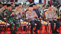 Foto: Doa lintas agama ini diadakan dalam rangka menyambut Hari ke-78 Bhayangkara, yang jatuh pada 1 Juli mendatang. Selain doa bersama, ada juga akan diadakan ceramah oleh Ketua Majelis Ulama Indonesia (MUI) KH. Anwar Iskandar serta penganugerahan lomba bidang keagamaan. (dok. Polri)