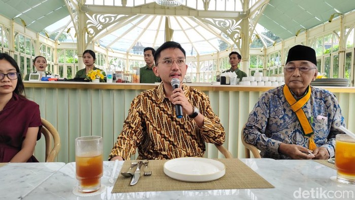 KGPAA Mangkunegara X ditemui awak media di Pracima Tuin, Jumat (28/6/2024).