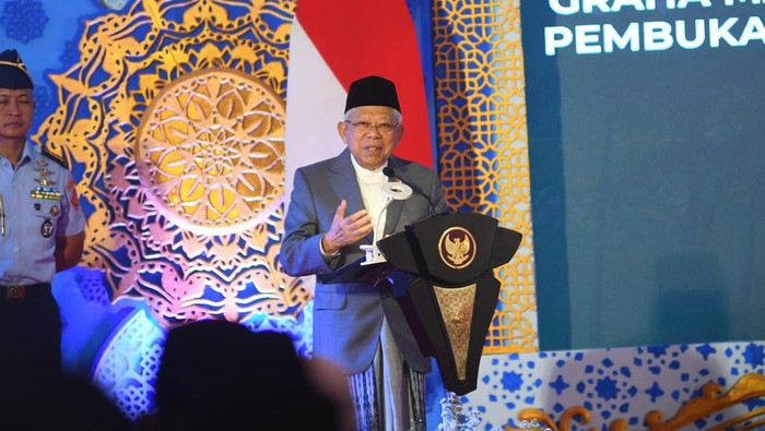 KH Maruf Amin meresmikan pesantren di Malang