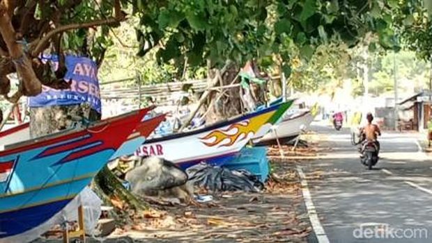 Kondisi pantai Batukaras saat abrasi