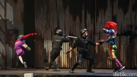 Pertunjukkan ini bisa disaksikan setiap hari pukul 15.00 WIB di Area Stunt Show Stage yang berada di Zona Adventure Trans Studio Cibubur.