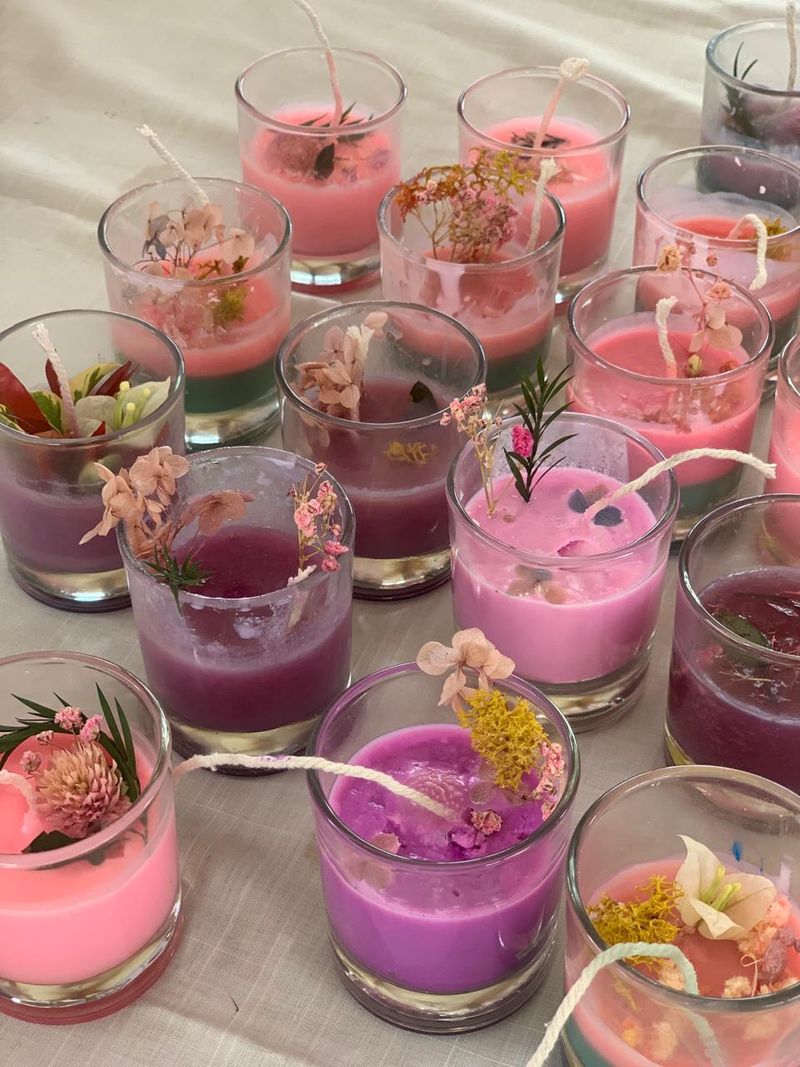 Minyak jelantah bisa diubah menjadi lilin aromaterapi