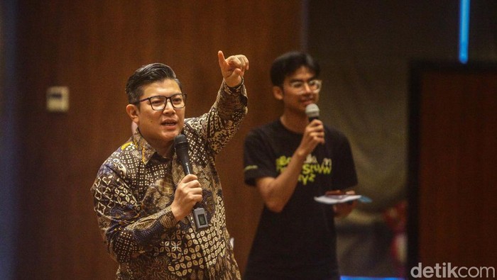 Peserta Magang Merdeka detikcom Resmi Dilepas Mahasiswa peserta magang merdeka detikcom resmi dilepas. Para mahasiswa ini akan dikenalkan dengan dunia kerja yang sesungguhnya.