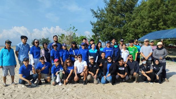 Program Pengumpulan Sampah Puntung Rokok, Kepulauan Seribu, Jumat (28/6/2024).