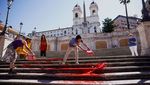 Protes Aktivis Perempuan, Spanish Steps yang Terkenal Disiram Cat Merah