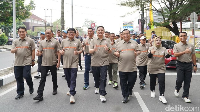 Puncak peringatan Hari Bhayangkara di Riau sendiri akan digelar pada 14 Juli mendatang. Pada momentum itu, Polda Riau menggelar event Riau Bhayangkara Run 2024 yang kini telah terdaftar 10 ribu peserta. (Raja Adil Siregar/detikSumut)