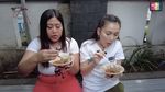 Seru! Ayu Ting Ting dan Boiyen Jajan Keliling Depok Sampai Kenyang
