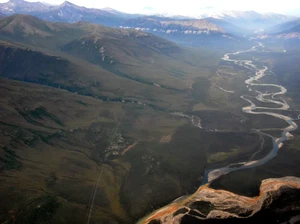 Sungai Alaska Berubah Warna Tercemar Logam Beracun