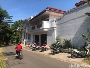 Sosok Pemilik Vila Tempat Percetakan Upal Rp22 M di Sukabumi