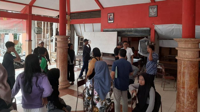 Warga Kedungwaru, Tulungagung protes dugaan praktik titip KK demi zonasi PPDB.