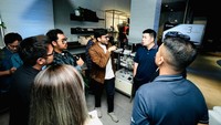 BMW Tunas mempersembahkan program Exclusive Loyalty Program yang terbagi dalam tiga kategori utama yaitu Crystal, Pearl, dan Sapphire dan menawarkan berbagai keuntungan eksklusif seperti layanan call center towing 24 jam; special discount Protouch up to 1,5jt; exclusive cashback untuk BMW lifestyle dan BMW accessories;  special event invitation dan exclusive BMW birthday greeting; exclusive discount hotel, restaurant, golf up to 20%. 
