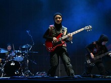 Voice of Baceprot Tuai Pujian Usai Manggung di Glastonbury Voice of Baceprot Tuai Pujian Usai Manggung di Glastonbury