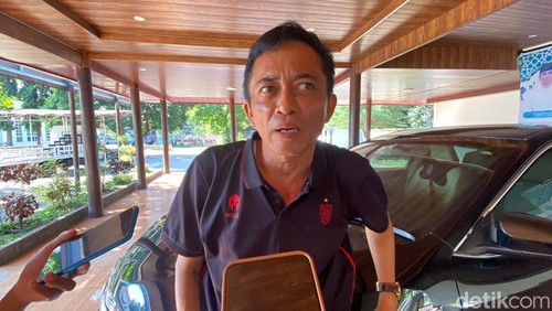 Bupati Lombok Tengah Lalu Pathul Bahri saat ditemui awak media di kediamannya, Sabtu (29/6/2024).