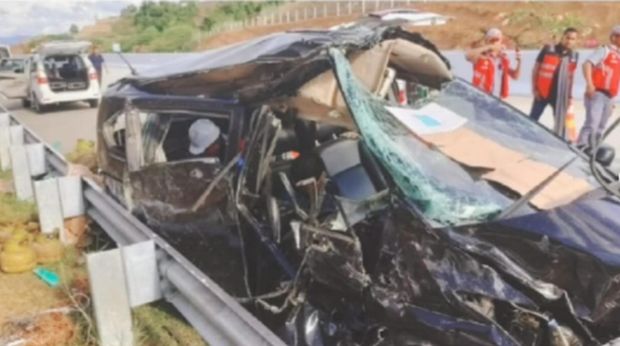 Honda Freed kecelakaan di Tol Aceh.