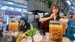 Yummy! Jajan Banana Pancake dan dan Es Longan Thailand Viral
