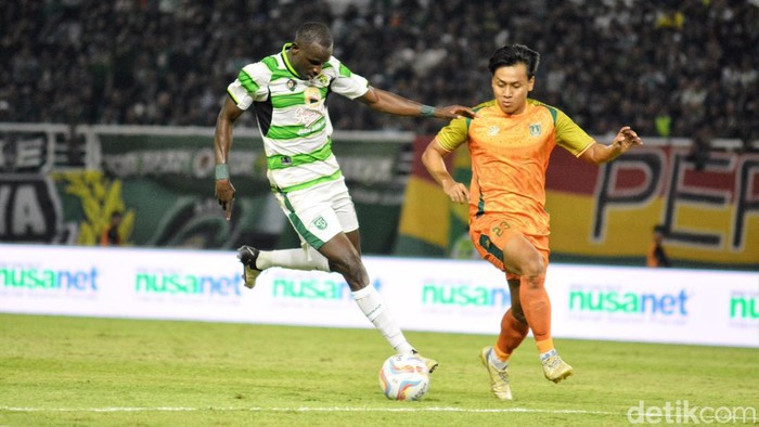 Laga Anniversary Game Persebaya lawan Persibo Bojonegoro Laga Anniversary Game Persebaya lawan Persibo Bojonegoro