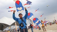 Festival ini mengundang para penggemar layang-layang, seniman, dan pengunjung untuk menikmati keindahan dan kreatifitas dalam bentuk layang-layang.