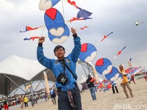 Melihat Keseruan Festival Layang-layang di Pantai Ancol