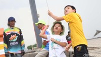 Untuk ukuran sendiri minimal berukuran 1 meter, ada juga yang berukuran besar mencapai 40 meter. Dengan ukuran terbesar yakni layang-layang berbentuk komodo raksasa.