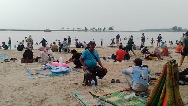 Musim Libur Sekolah, Pedagang di Ancol Cuan