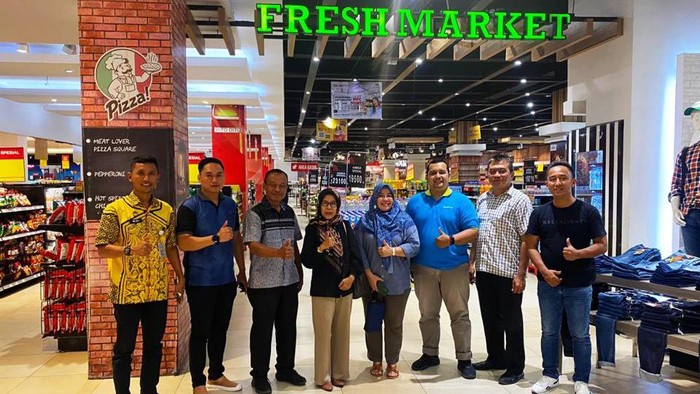 Penandatanganan perjanjian kerjasama Transmart dengan pihak Lapas Kelas I Bandar Lampung.