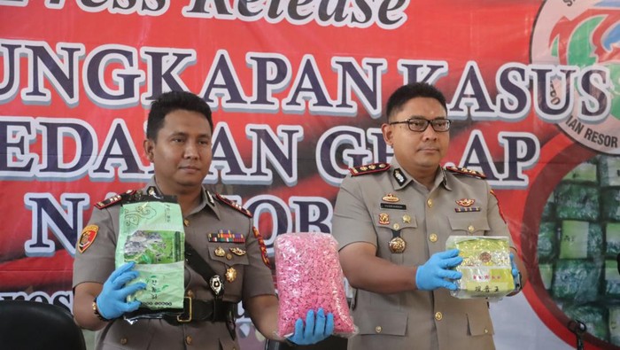 Polres Lampung Selatan menggagalkan pengiriman narkoba melalui Pelabuhan Bakauheni.